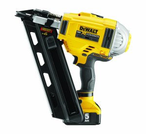 DEWALT 18 Volt Akku-Nagler - 90 mm - DCN695P2-QW